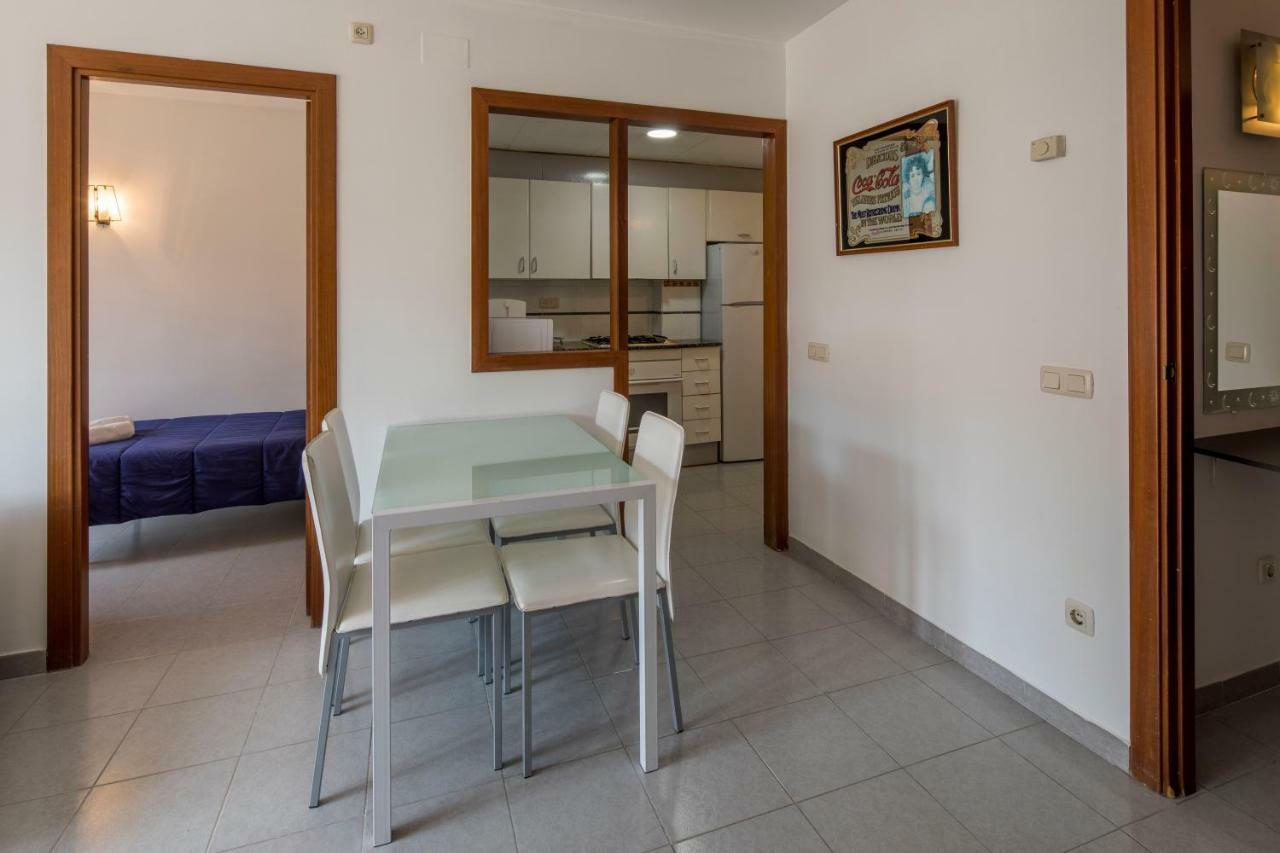 Ferienwohnung Apartamento Castell De Perelada Gerona Exterior foto
